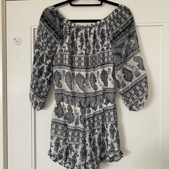 Floral Romper - Picture 2 of 2